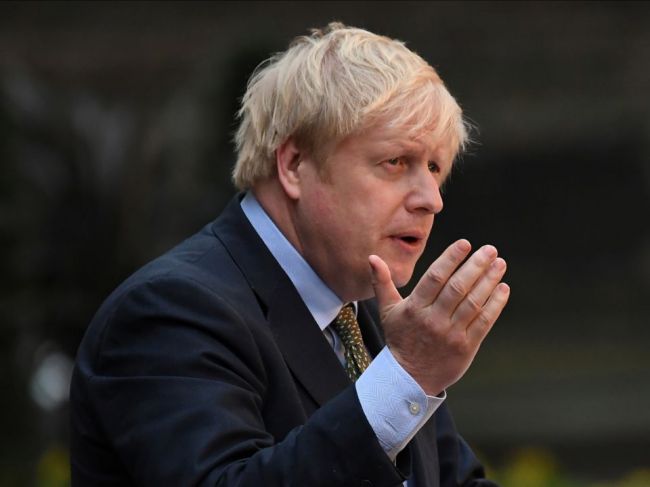 Johnson: Británia si zaslúži natrvalo skoncovať s rozprávaním o brexite