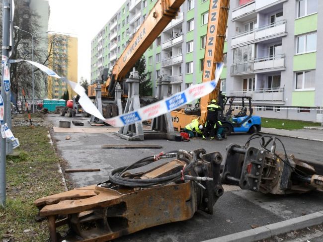 Video: Firma z Česka začala s asanáciou bytovky v Prešove