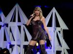 Headlinerkou festivalu Glastonbury bude Taylor Swiftová