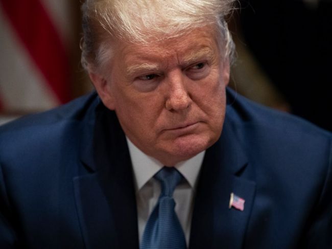 Trump spochybnil svoju účasť na predvolebných debatách