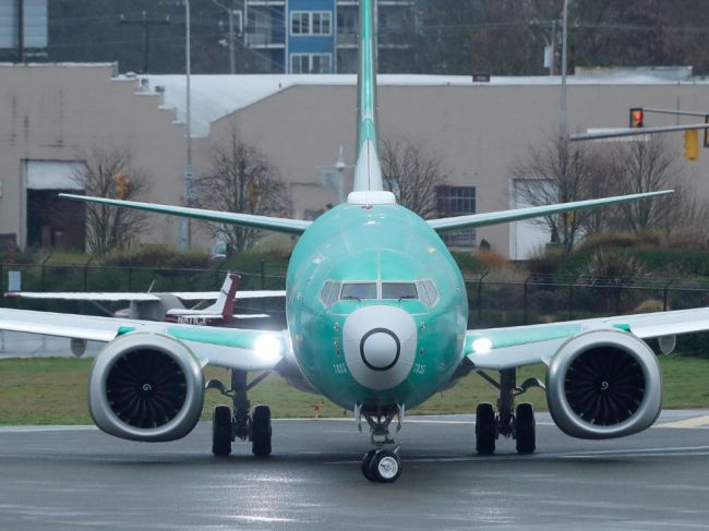 Boeing od januára zastaví výrobu lietadla typu MAX 737