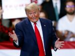 Kongresmani schválili ústavnú žalobu na Trumpa v oboch bodoch obžaloby