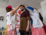 Vianočnú náladu do nemocníc pomôžu priniesť zdravotní klauni