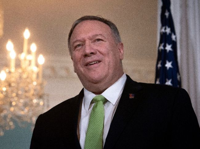 Pompeo kritizoval Irán za to, že bráni ľuďom uctiť si obete protestov