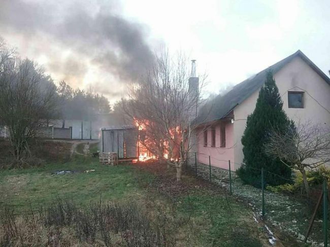 Požiar zachvátil motorest v Bzinciach pod Javorinou