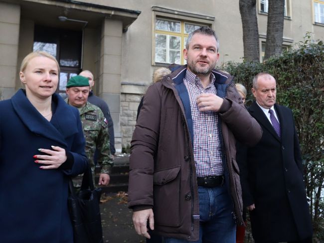Premiér: Veľvyslanec SR v NATO má podporiť návrh ukončiť výcvikovú misiu v Iraku