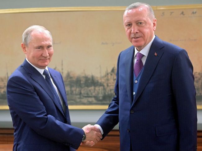 Putin rokoval s Erdoganom o situácii v regióne a bilaterálnych otázkach