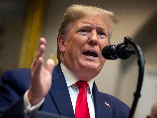 Trump súhlasil so zabitím Solejmáního už pred siedmimi mesiacmi