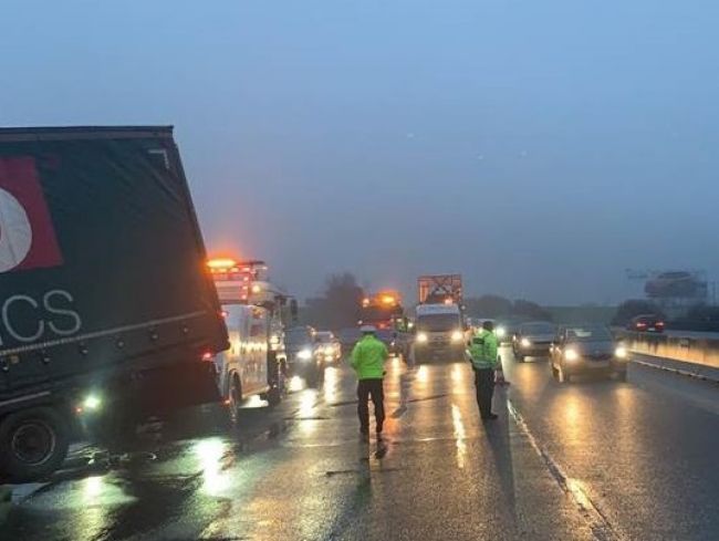 Hromadná nehoda na D1: Na mieste sa tvoria rozsiahle kolóny