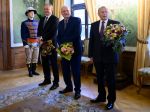 Exprezidenti SR odpovedali na otázku, či by ĽSNS poverili zostavením vlády