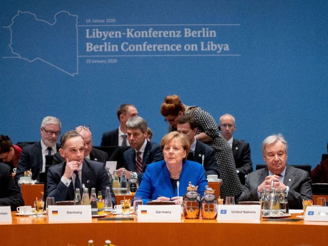Merkelová: Na konferencii o Líbyi padla dohoda o dodržiavaní zbrojného embarga