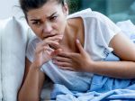 Škriabanie v hrdle či suché sliznice počas zimy môžu súvisieť s kúrením