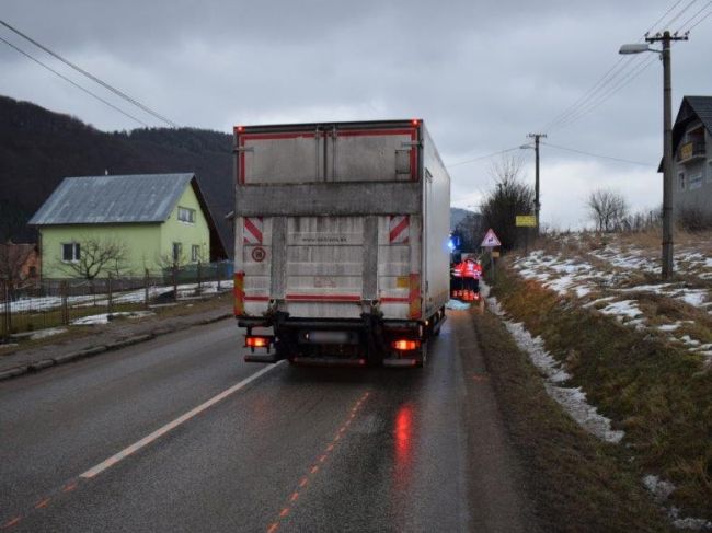 Polícia pátra po svedkoch smrteľnej dopravnej nehody