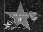 Vo veku 103 rokov zomrel herec Kirk Douglas