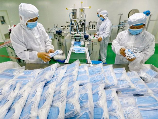 Piatim Britom vrátane jedného dieťaťa diagnostikovali koronavírus