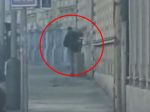 Muž si v centre Prahy strelil pištoľou do hlavy