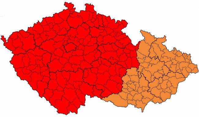 Na pondelok dopoludna platí v ČR pre silný vietor extrémny stupeň nebezpečia