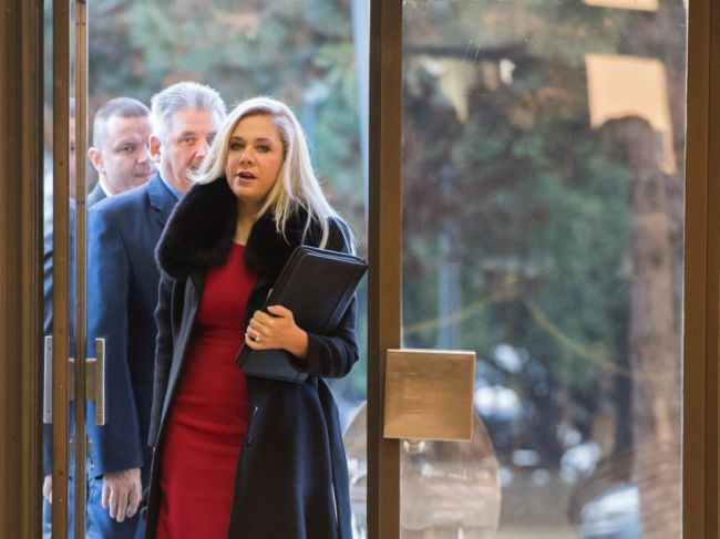 Strana Za ľudí vyzvala Sakovú, aby sa ospravedlnila za výroky