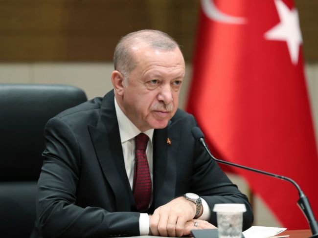 Erdogan hrozí útokmi na sýrskych vojakov; Putin ho vyzval na dodržiavanie dohôd