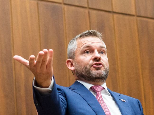 Viacerí poslanci neplánujú prísť na mimoriadnu schôdzu