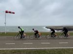 Video: Športovcov na majstrovstvách cyklistiky zasiahla búrka Sabine