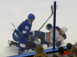 VIDEO: Slovenský hokejový obranca dostal korčuľou do hrude, Kassian tvrdí,že to bol reflex