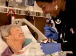  Video: Sestra s anjelskym hlasom spieva pacientke počas kŕmenia