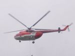 Zranenému horolezcovi aj turistke pomáhali leteckí záchranári