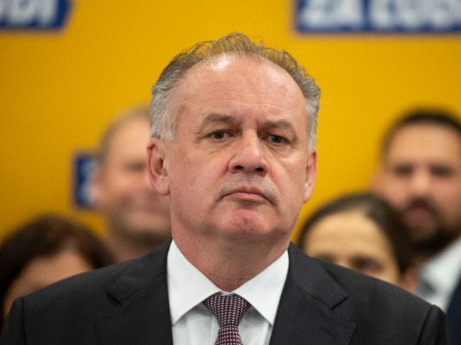 Pellegrini nevníma sociálny balíček ako kupčenie, Kiska naopak áno