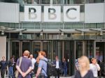 Petíciu "Zachráňme našu BBC" podpísalo už 108.000 Britov