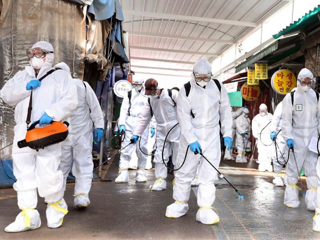 Šéf WHO: Svet by sa mal pripraviť na potenciálnu pandémiu koronavírusu