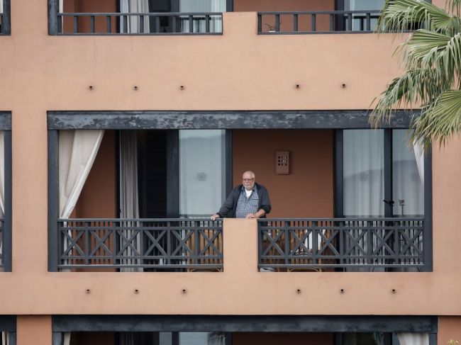 Hotel na Tenerife môže opustiť 130 ľudí