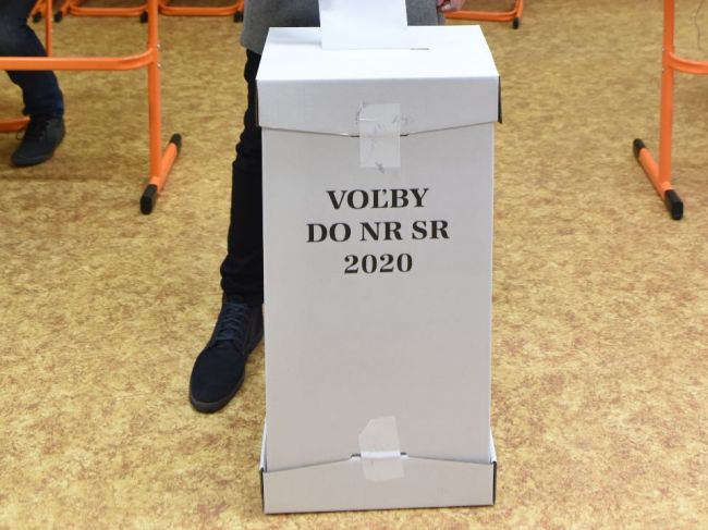 Vo volebnej miestnosti v Banskej Bystrici zomrel volič