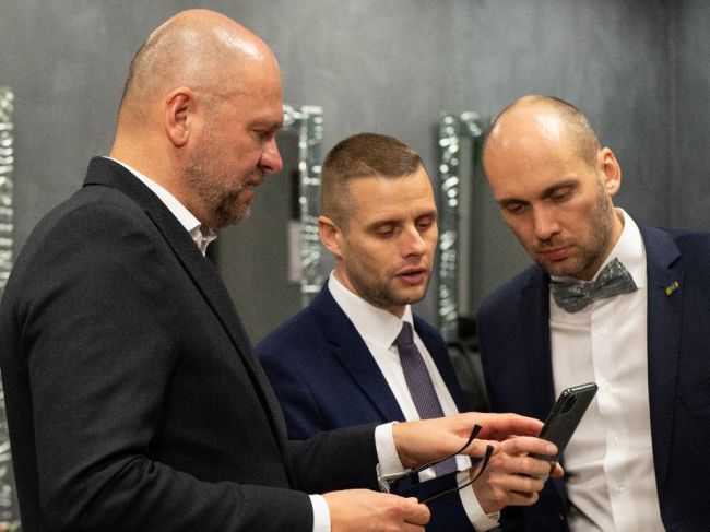 Sulíka predbežné neoficiálne volebné výsledky prekvapili