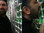 Video: Ľudia v Iráne oblizujú svätyne. Chcú tým dokázať, že sa neboja koronavírusu