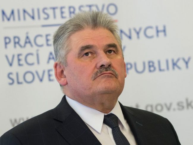 MPSVR pripravuje dve nariadenia vlády, ktoré nemôžu byť zastavené, hoci je po voľbách