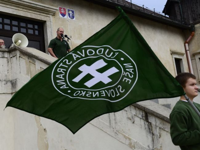 Niekdajšie logo ĽSNS bolo fašistické, skonštatoval znalec