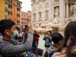 Fontana di Trevi v Ríme je pre verejnosť neprístupná
