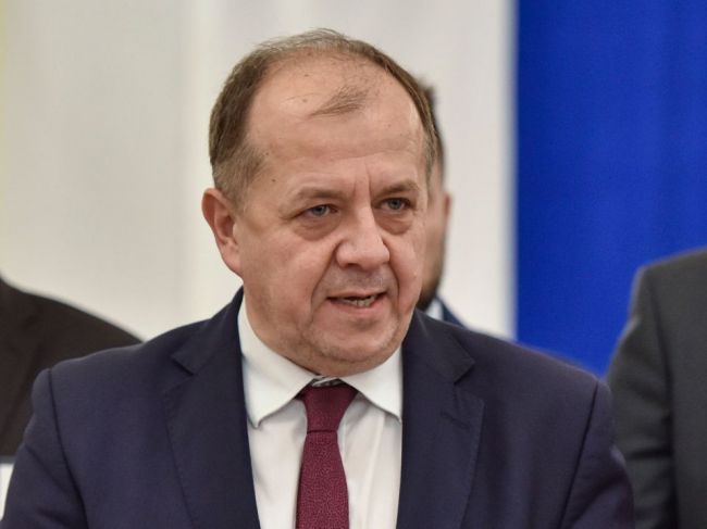Rybníček: Ak hlavný hygienik jasne neprikáže, čo robiť, vypukne tu anarchia