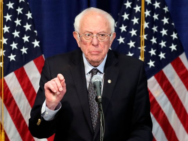 Bernie Sanders plánuje pokračovať v súboji o nomináciu Demokratickej strany