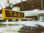 V Česku je už 91 osôb infikovaných koronavírusom, 10 ľudí nakazil pražský taxikár