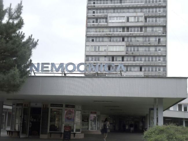 Najväčšia slovenská nemocnica odkladá plánované operácie