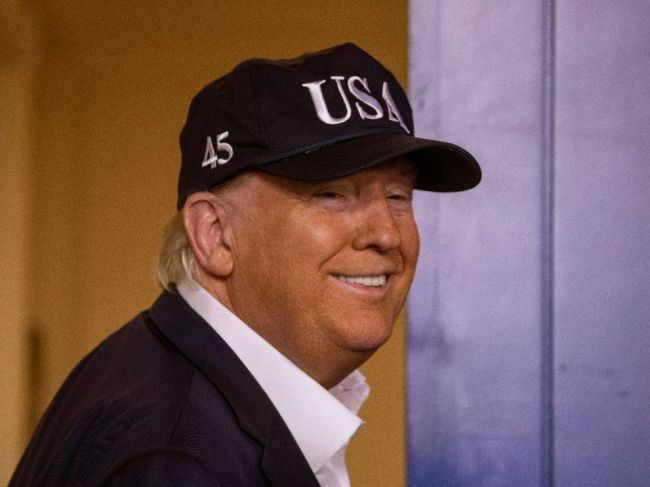 Trump pridal Britániu a Írsko ku krajinám, odkiaľ je zákaz cestovať do USA