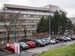 Viaceré nemocnice v Bratislave a okolí pracujú len v neodkladnom režime