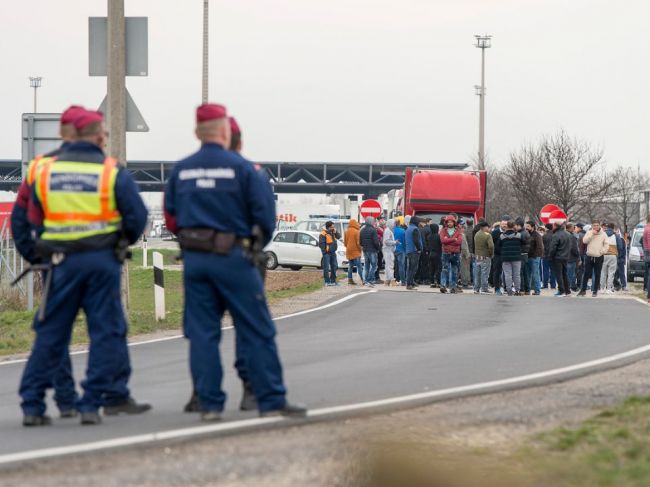 Rakúsko zavádza od polnoci kontroly aj na hranici s Nemeckom