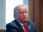 Trumpova administratíva chce poslať Američanom hotovosť