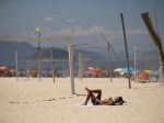 Rio de Janeiro zavrie na 15 dní pláže, reštaurácie a bary