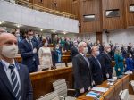Strany a hnutia si na ustanovujúcej schôdzi vytvorili poslanecké kluby