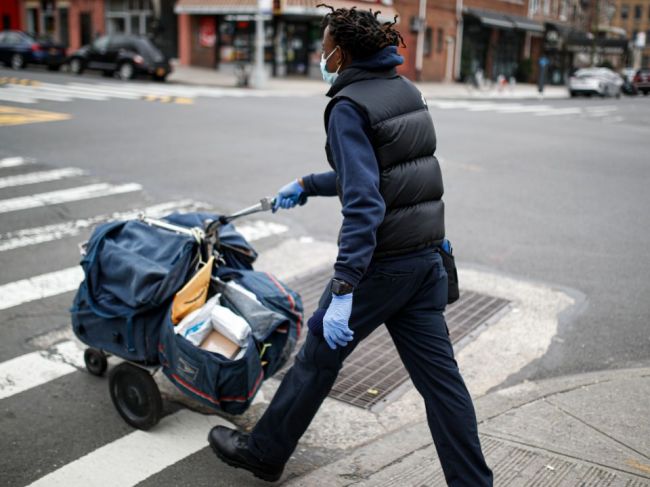 Štát New York: Doma musia zostať všetci zamestnanci, ktorí nie sú nevyhnutní