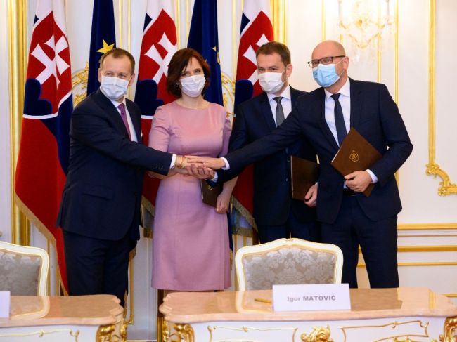 OĽaNO, Sme Rodina, SaS a Za ľudí podpísali koaličnú dohodu